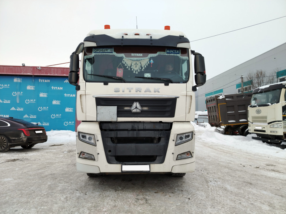 Установка гидравлического оборудования на SITRAК C7H