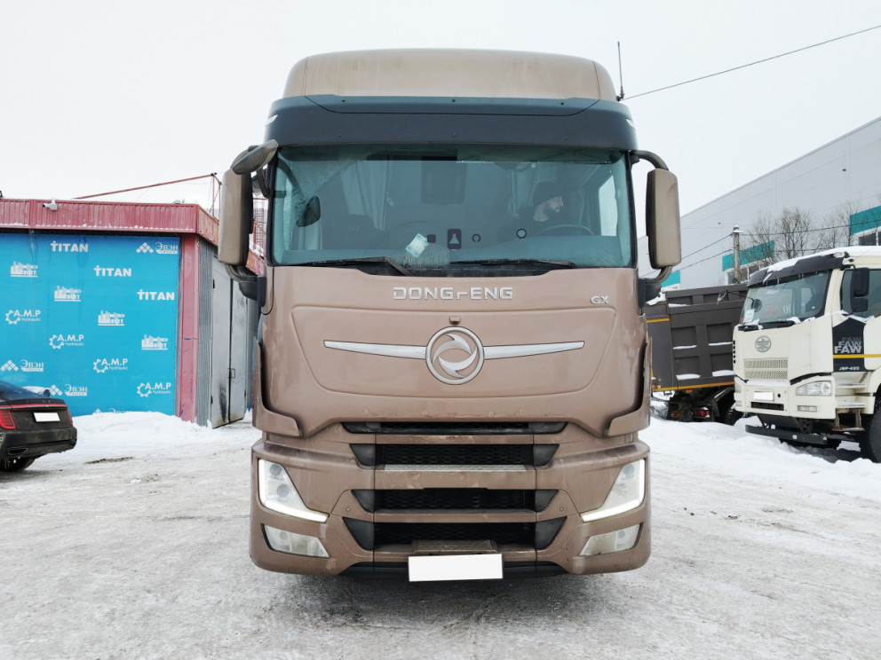 Установка гидравлики на седельный тягач DONGFENG GX