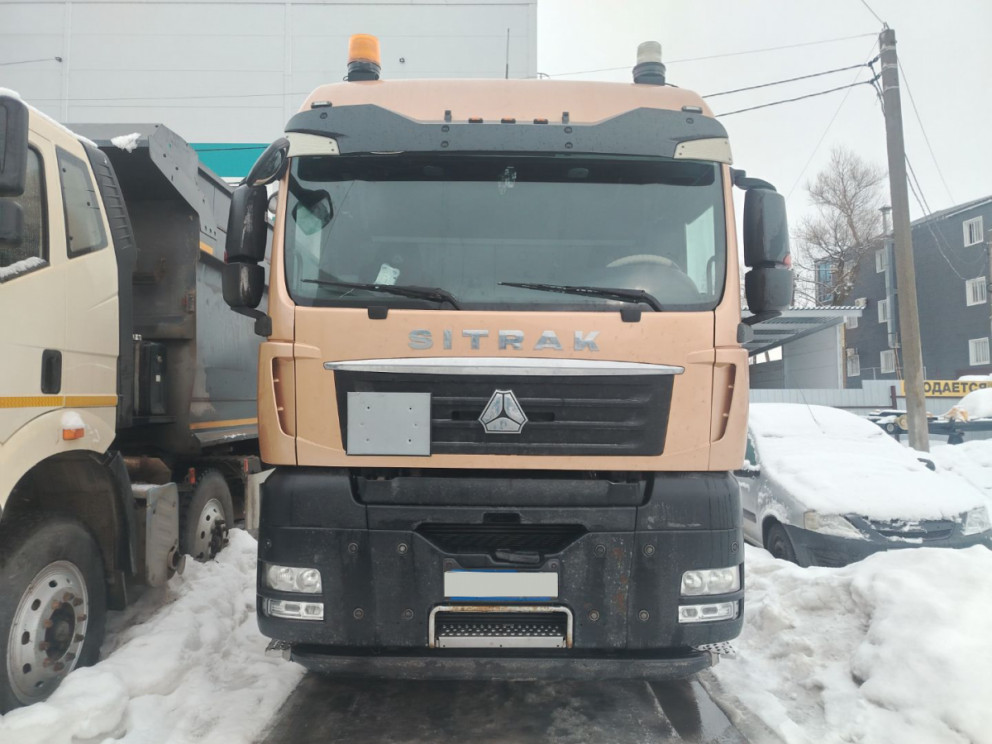 Установка гидрооборудования на Sitrak C7H Установка гидрооборудования на Sitrak C7H