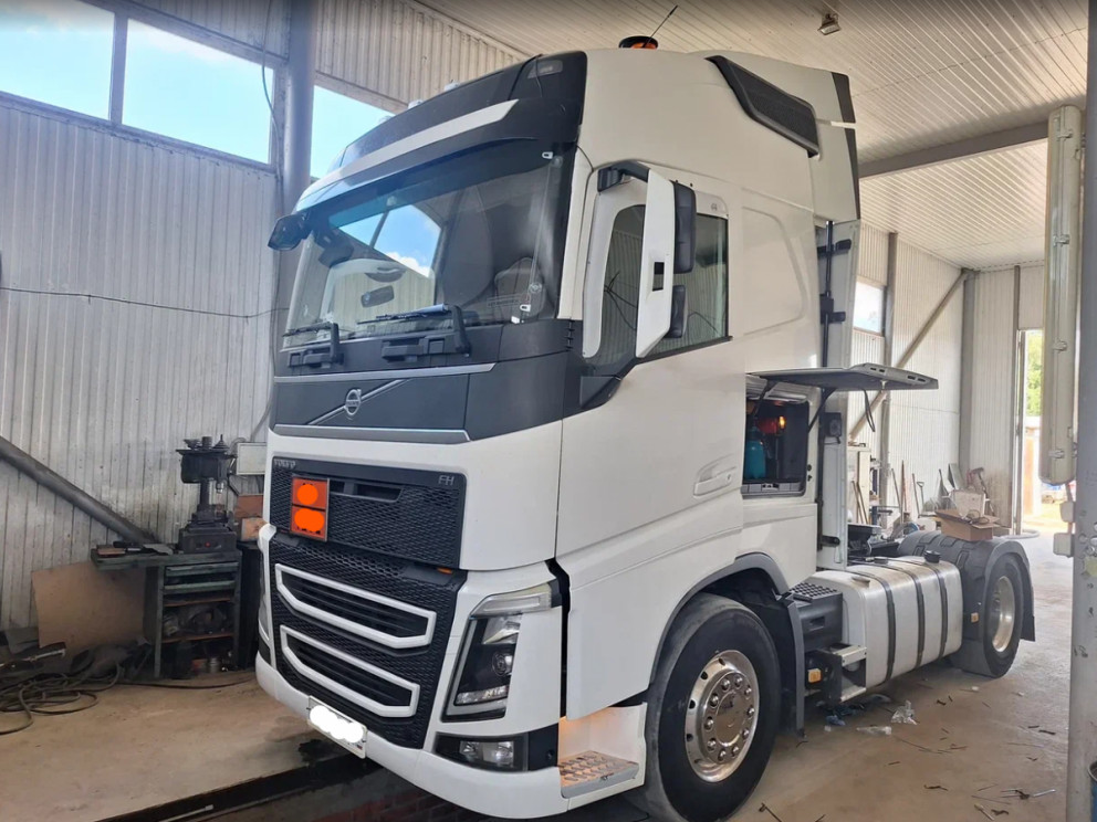 Установка гидравлики на Volvo FH под цистерну