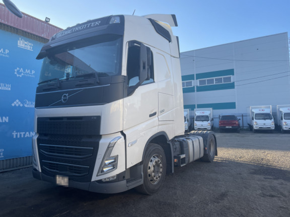 Переоборудование автовоза: установка гидравлики на VOLVO FH в Бронницах