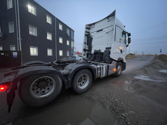 Гидрофикация тягача RENAULT T 6X2 под самосвальный полуприцеп в Бронницах